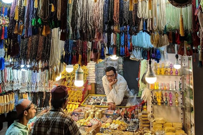 Private Half-Day Bangkok Tour Explore Grand Palace and Wat Pho - One hour at Bangkok’s Amulet Market