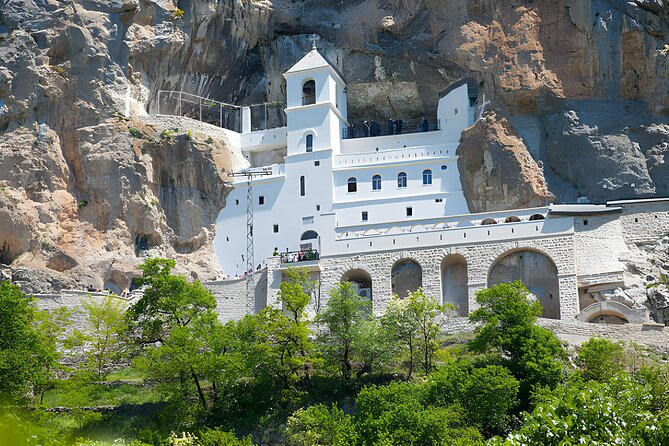 Private Half-Day Ostrog Monastery tour - What the private format changes