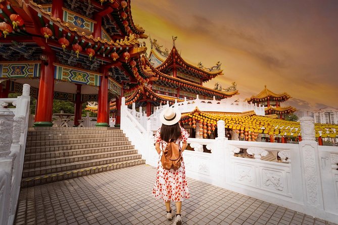 Private Half-Day Temples and Cultural Tour in Kuala Lumpur - Masjid Negara, Malaysia’s national mosque