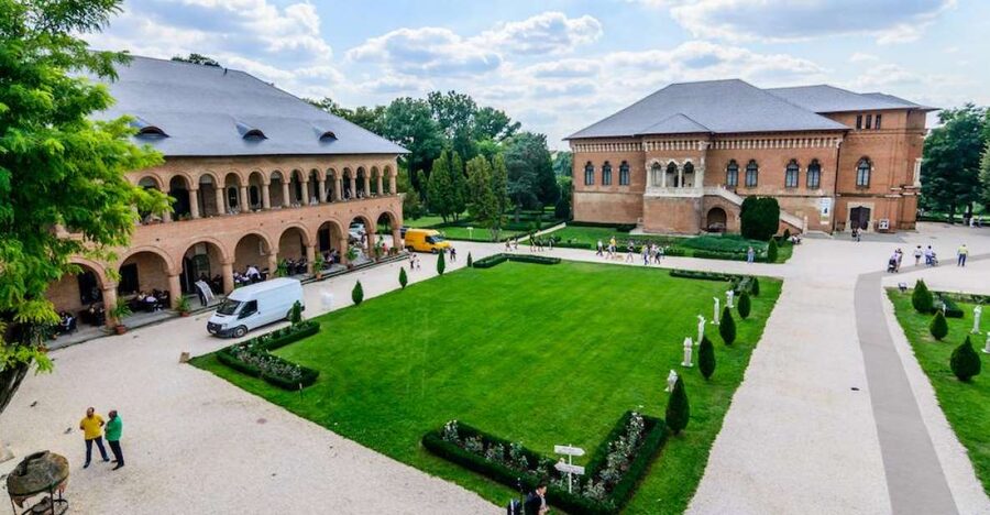Private Half Day Trip to Snagov Monastery & Mogosoaia - Leaving Bucharest for two very different sights