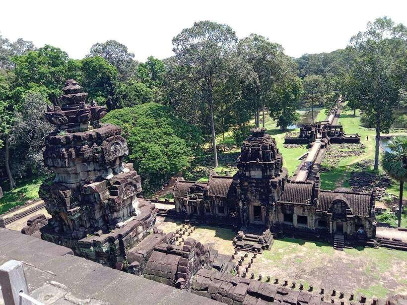 Private One Day Tour with Sunrise at Angkor Wat - The long day, walking demands, and practical limits