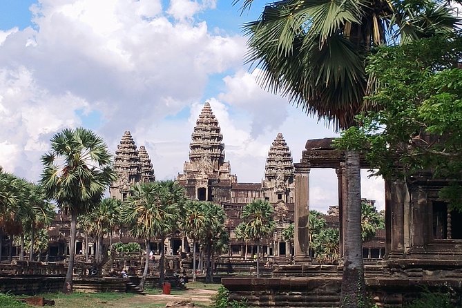 Private One Day Tour with Sunrise at Angkor Wat - Reading Angkor Wat beyond the postcard view