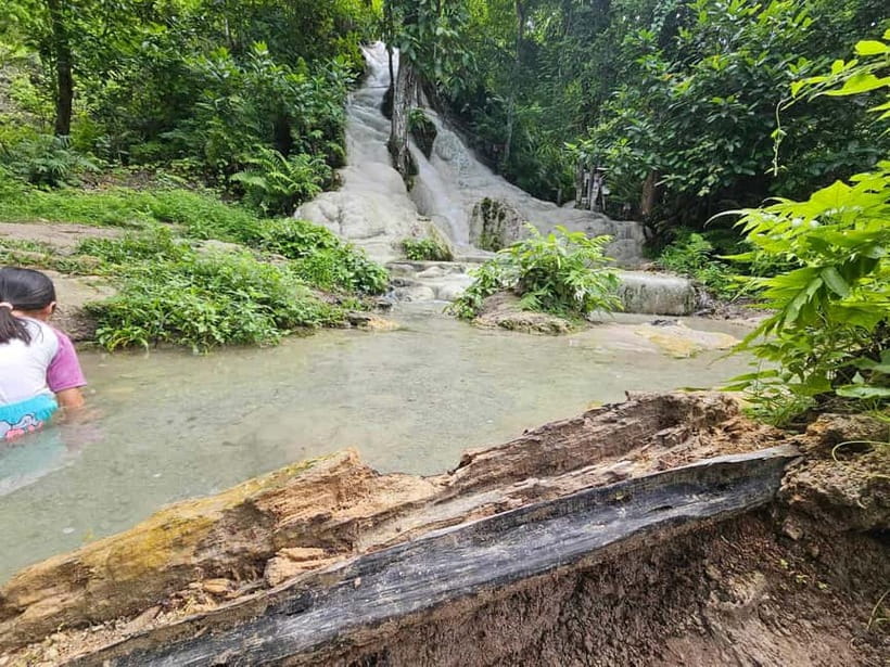 Private : Sticky Waterfall & Secret Temple & Karen Village. - Who should book this experience?