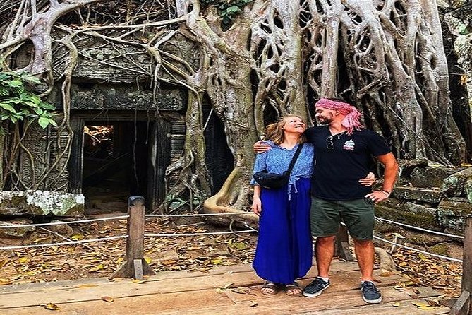 Private sunrise 'small tour' of Angkor Wat with car or van & Guide - The guides are a major part of the value