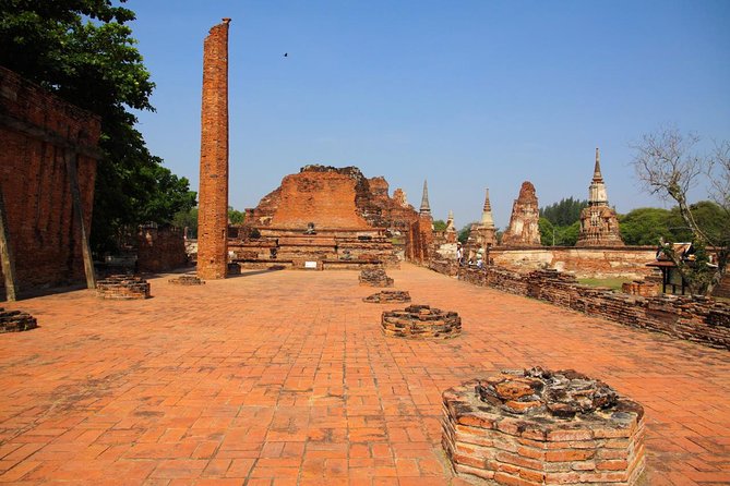 Private Tour: Ayutthaya Temples, Ruins and Lunch on River Cruise - A giant gilded Buddha at Wihan Phra Mongkhon Bophit