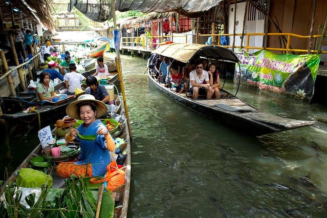 Private Tour: Damnoen Saduak Floating Market and Bangkok City Temples - Lunch and a look at Thai wood carving