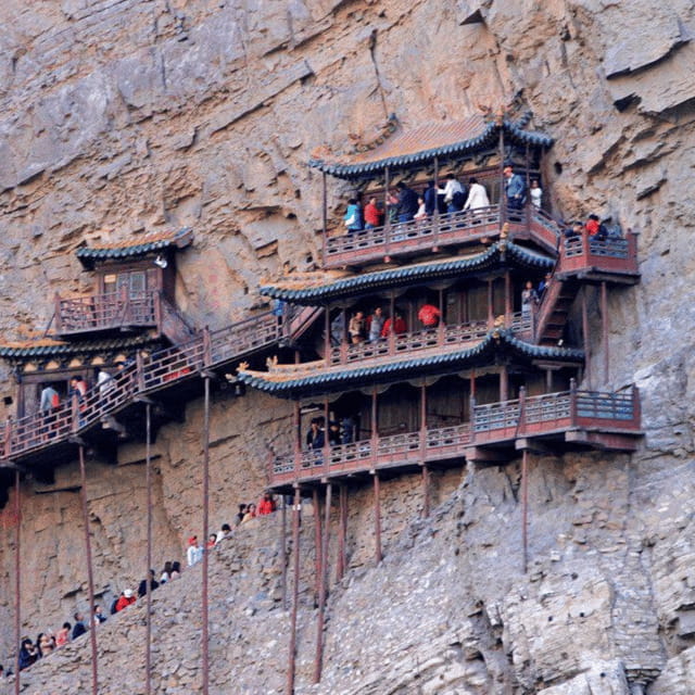 Private Tour Datong Hengshan Hanging Temple Yungang Grottoes - Looking up at the Hengshan Hanging Temple