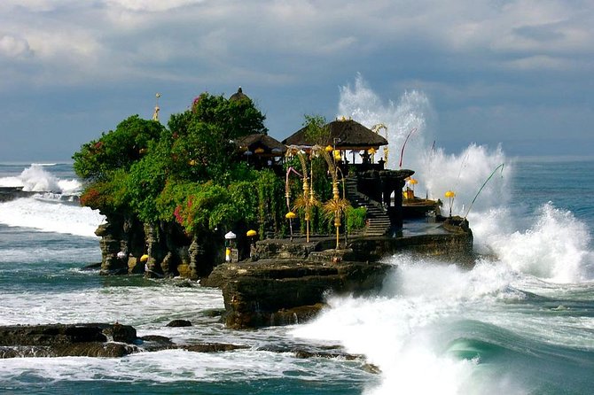 Private Tour: Full-Day Tanah Lot and Uluwatu Temples with Kecak Fire Dance Show - Traffic is the main trade-off
