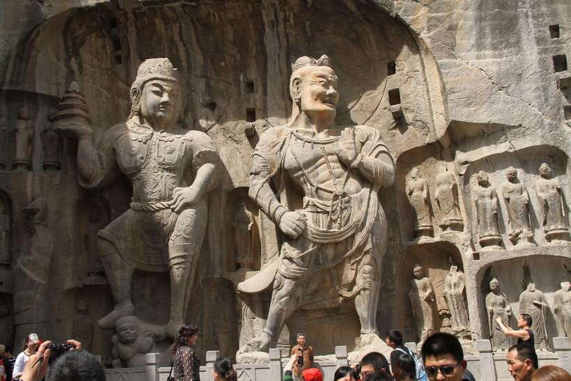 Private Tour: Longmen Grottoes, Shaolin Temple & Kungfu Show - Entering the Longmen Grottoes