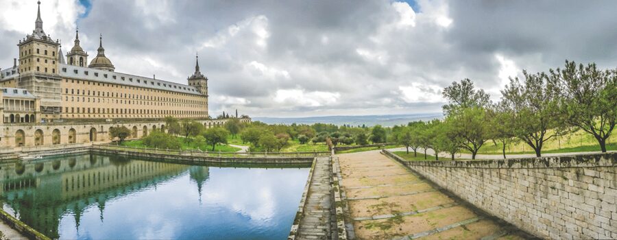 Private tour: San Lorenzo de El Escorial Monastery - The Hall of Battles and its sweeping murals
