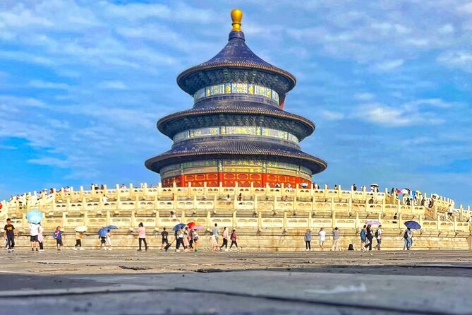 Private Tour: Temple of Heaven with Roast Duck and Acrobatic show - Two hours among the Temple of Heaven prayer halls