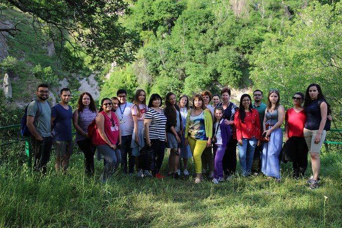Private tour to Hin Areni winery, Tatev monastery & ropeway, Khndzoresk caves - Walking through Old Khndzoresk