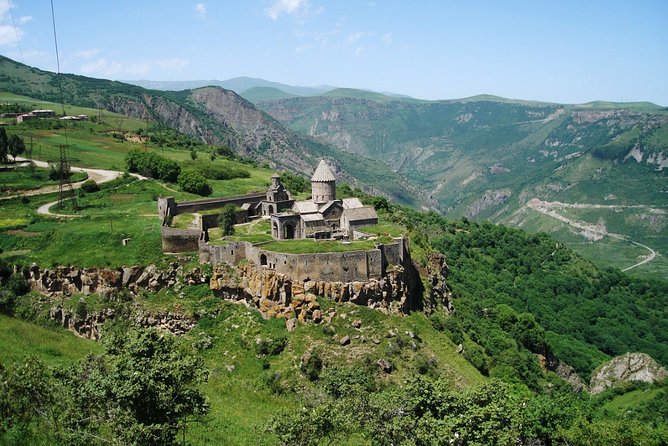 Private tour to Hin Areni winery, Tatev monastery & ropeway, Khndzoresk caves - What the guides and drivers add