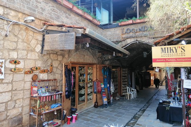 PRIVATE tour to Jeita Grottos, Harissa Shrine & Byblos City - What the guide adds to the day