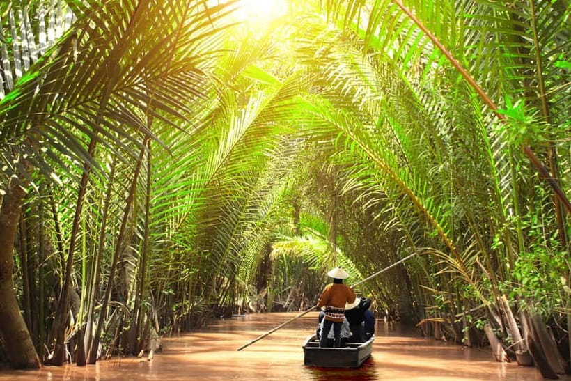 Private Tour to Mekong Delta & Vinh Trang Pagoda 1 Day - Fruit, honey tea, wine, and traditional music