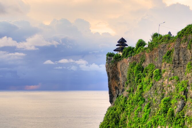 Private Tour: Uluwatu Temple & Southern Bali Highlights - Pandawa Beach: statues, cliffs, and a relaxed first stop