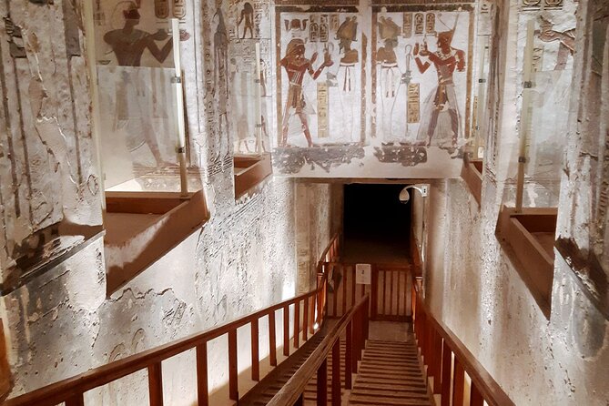 Private tour West Bank Luxor, Valley of the Kings, temples, lunch - What private transport adds to the day