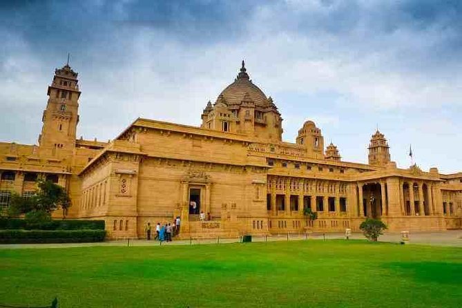 Private Transfer From Jodhpur To Udaipur Via Ranakpur Jain Temple - Booking details that matter on the morning