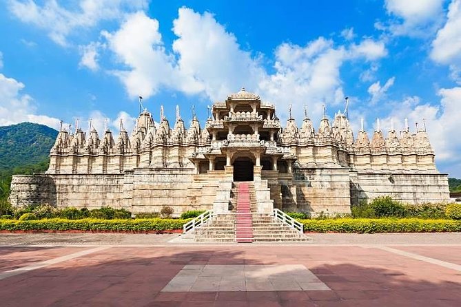 Private Transfer From Udaipur To Jodhpur Via Jain Temple & Kumbhalgarh Fort - Key points at a glance