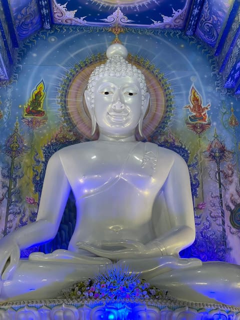 Private trip Chiang Rai Day trip, White Temple, Blue temple - Who should book this Chiang Rai outing?