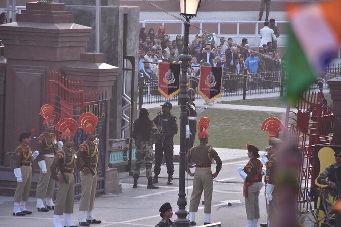 Private Wagah Border Drama and the Golden Temple with Transfer - What the $126 price really covers