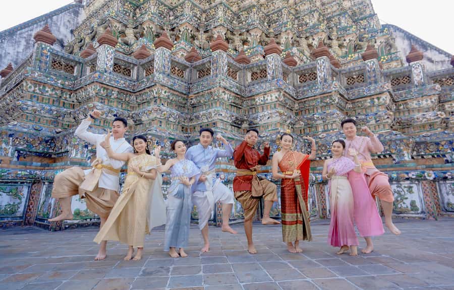 Professional Thai Costume Photography at Wat Arun, Bangkok - Should You Book This Wat Arun Photo Experience?
