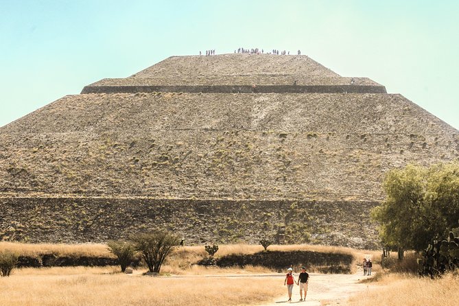 Pyramids of Teotihuacan, Guadalupe Shrine & Tlatelolco Tour - Why this one-day route works
