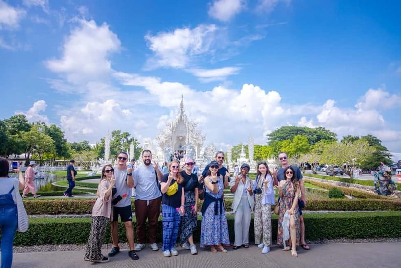 Red, Blue, White Temples & Hot Spring Trip from Chiang Mai - Lunch is practical, not the main event