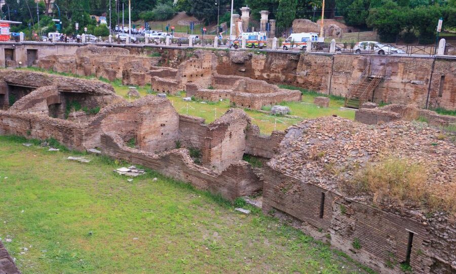 Rome underground hidden temples, ruins, and secret basilicas - Private guide or audio app?
