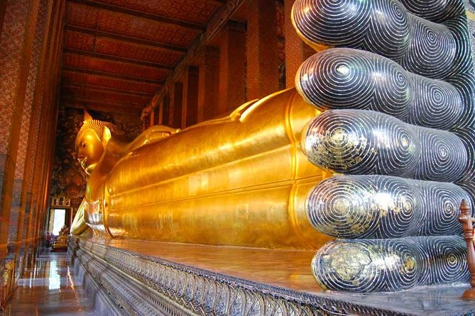 Royal Grand Palace and Bangkok Temples: Half Day Tour - A private vehicle makes a difference