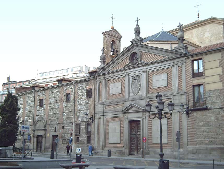 Royal Monastery of the Barefoot nuns: Guided Tour + Tickets - Should you book the Descalzas Reales tour?