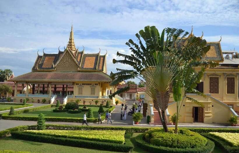 Royal Palace, National Museum & Wat Phnom with Private tour - The Royal Palace and the Silver Pagoda