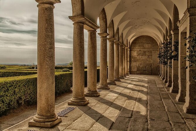 San Lorenzo de El Escorial Monastery Private Tour - The Royal Pantheon and the Habsburg palace