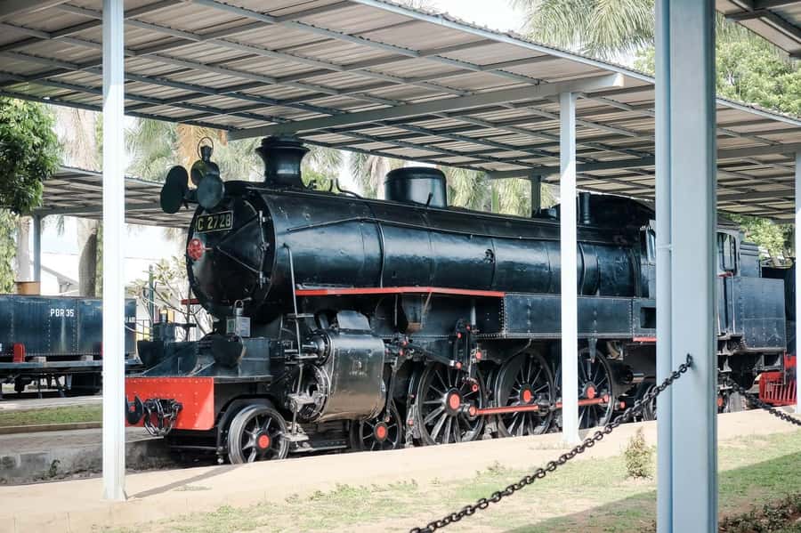 SEMARANG TOURS : GEDONGSONGO TEMPLE/TRAIN MUSEUM AMBARAWA - Banaran coffee country, with one important caveat