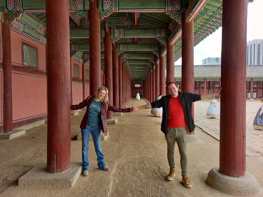 Seoul: 4-Hour Guided Tour to Palace, Bukchon, Jogyesa Temple - Should you book it?