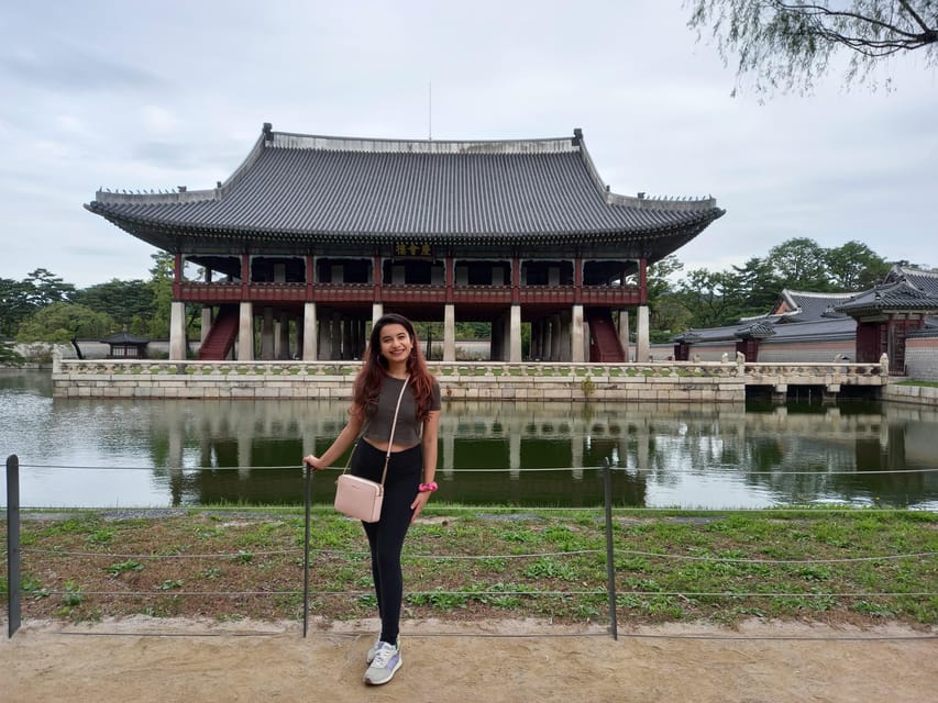 Seoul: 4-Hour Guided Tour to Palace, Bukchon, Jogyesa Temple - The National Folk Museum: Joseon life beyond the court