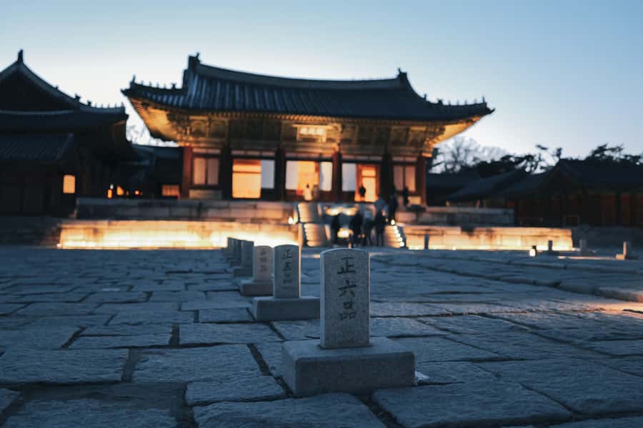 Seoul: Palace, Temple and Market Guided Foodie Tour at Night - Jongro 3-ga and Ikseondong after dinner