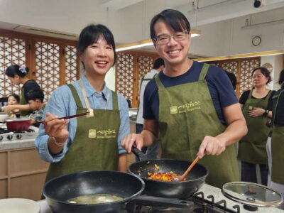 Vegan Temple Food Class, Jogyesa & Changdeokgung Tour
