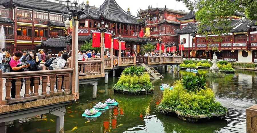 Shanghai: Yu Garden and City God Temple Walking Tour - Starting near Yuyuan Garden Station