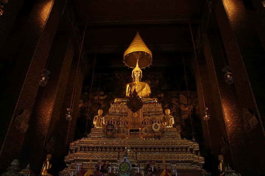 Shared Tour: Wat Pho, Wat Traimit and Wat Benchamabophit - Wat Benchamabophit, Bangkok’s Marble Temple
