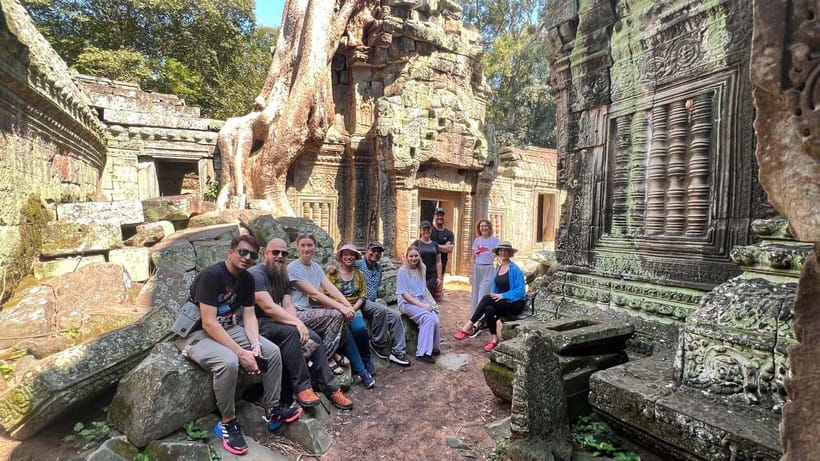 Siem Reap: 2-Day Temple Highlights Sunrise and Sunset Option - Day one: Pre Rup and the road to Banteay Srei