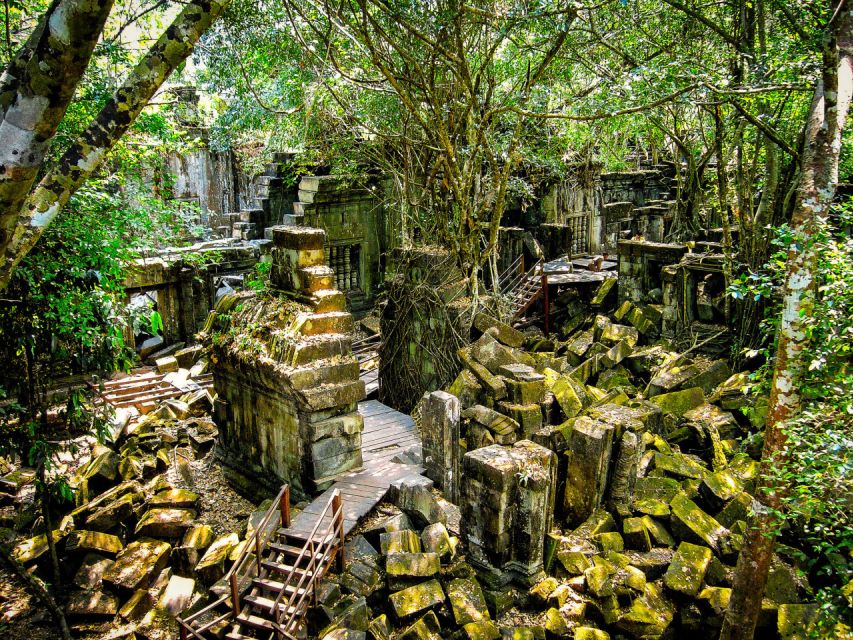 Siem Reap: 4-Day Angkor Wat and Beng Mealea Tour - Day 3: Grand complexes and a first look at Angkor Wat