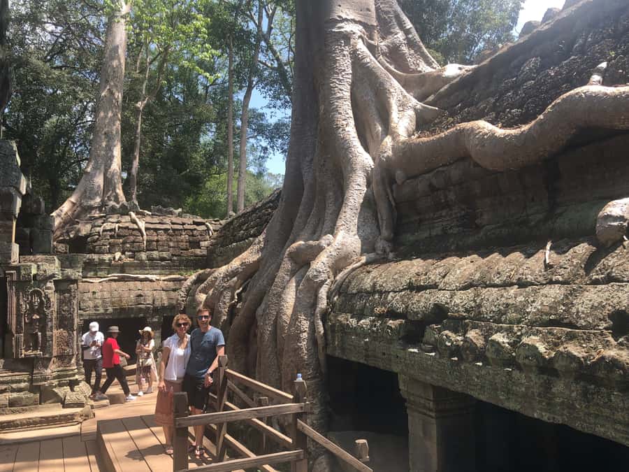 Siem Reap: 4-Day Angkor Wat and Beng Mealea Tour - Day 1: Beng Mealea, Tonle Sap, and Phnom Bakheng