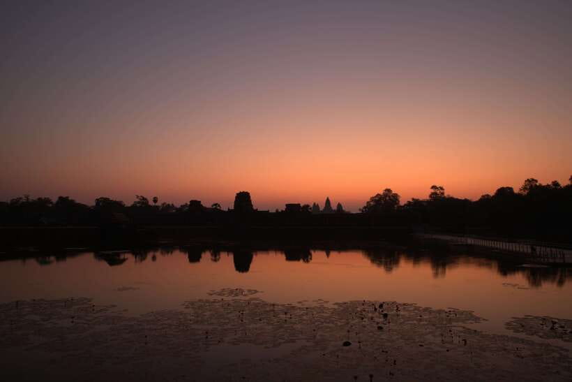Siem Reap: Angkor Sunrise 1- or 2-Day Guided Temples Tour - Clothing, walking, and other practical details