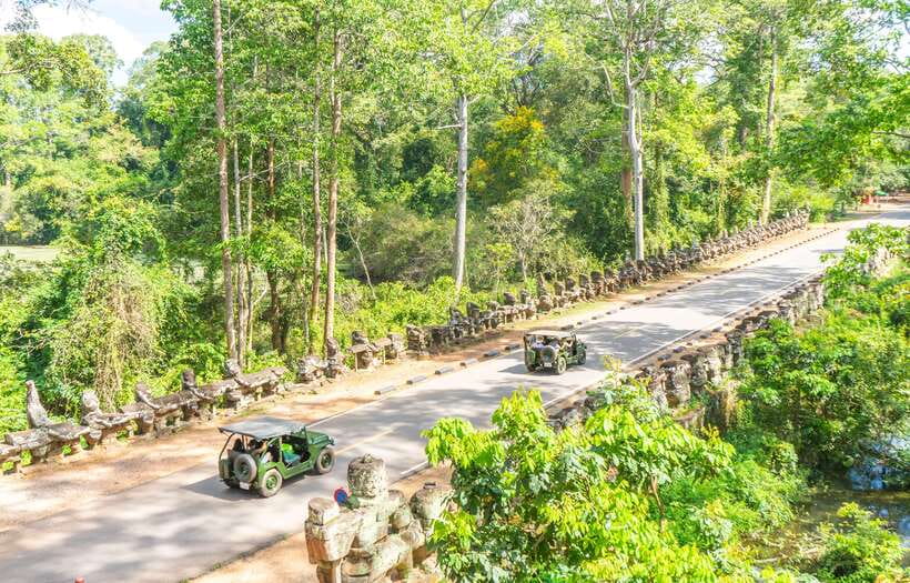 Siem Reap: Angkor Sunrise Jeep Tour / SUV Car Available - Who should book this jeep tour?