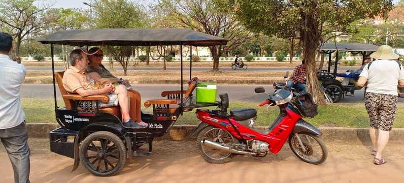 Siem Reap: Angkor Temples Tour by a Private Tuk Tuk - Bayon and its calm stone faces