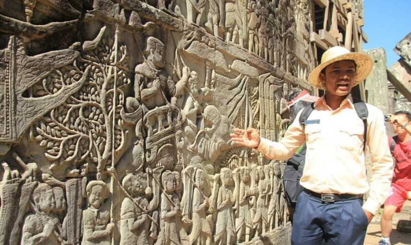 Siem Reap: Angkor Temples Tour - Shared Tours tours guide - Bakheng Hill and the end of the day