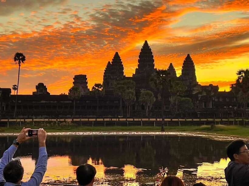 Siem Reap: Angkor Wat 2-Day Tour with Sunrise and Sunset - Ta Prohm shows nature pressing into stone