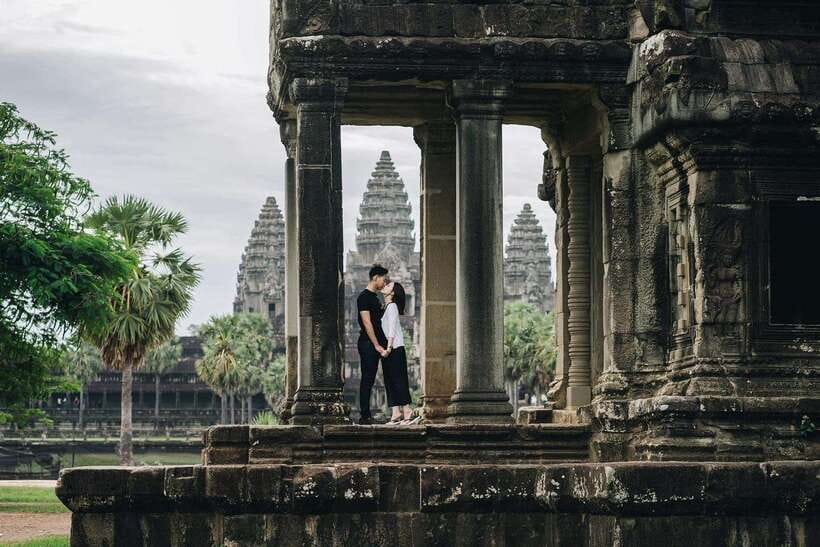 Siem Reap: Angkor Wat 2day Big and Small Circuit Guided Tour - Day one: sunset and the outer temple circuit