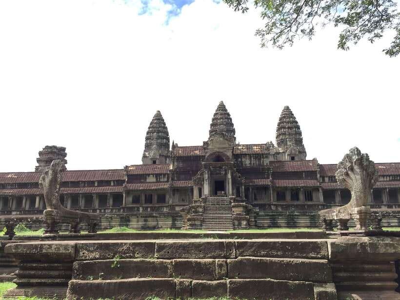Siem Reap: Angkor Wat Half-Day Trip with Local Guide - Key points at a glance